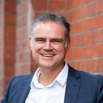 Dean Kimpton